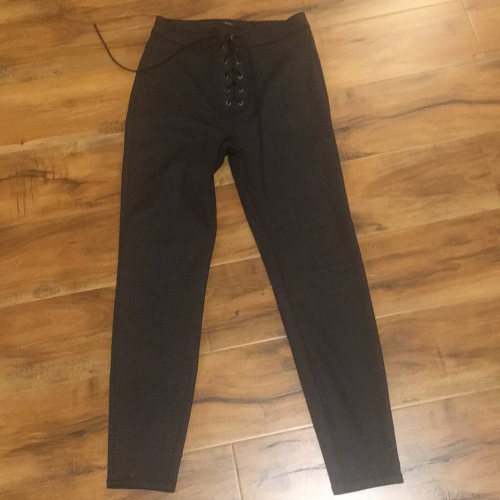 High-waisted Black skinny Jeans